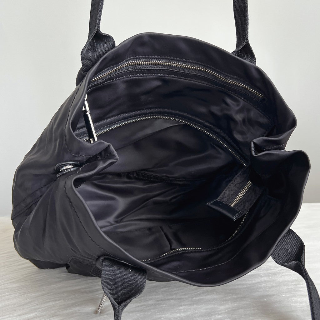 Marc Jacobs Black Front Zip Compartment Carryall Shoulder Bag Like New