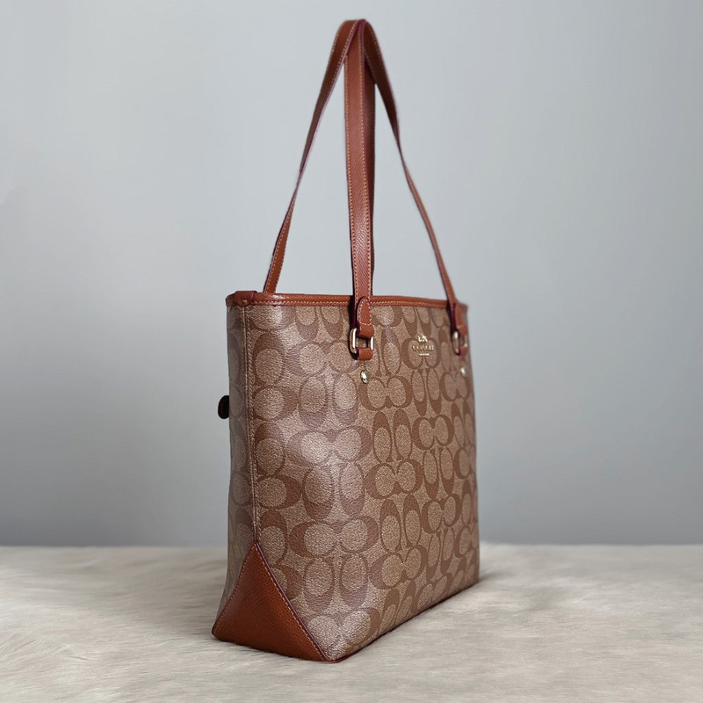 Coach Caramel Leather Monogram Front Logo Carryall Shoulder Bag Excellent
