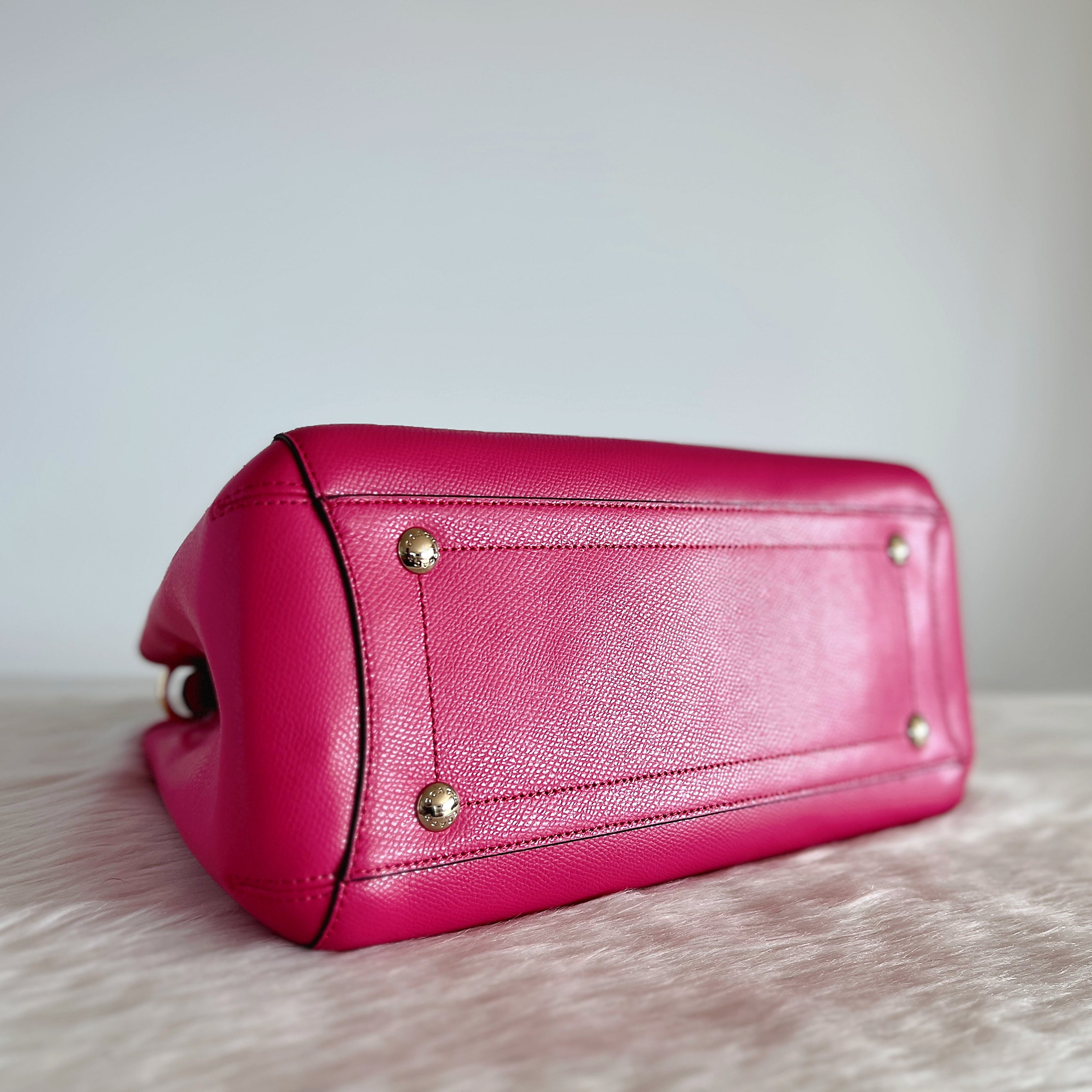 Coach Fuchsia Leather Triple Compartment 2 Way Shoulder Bag Like New
