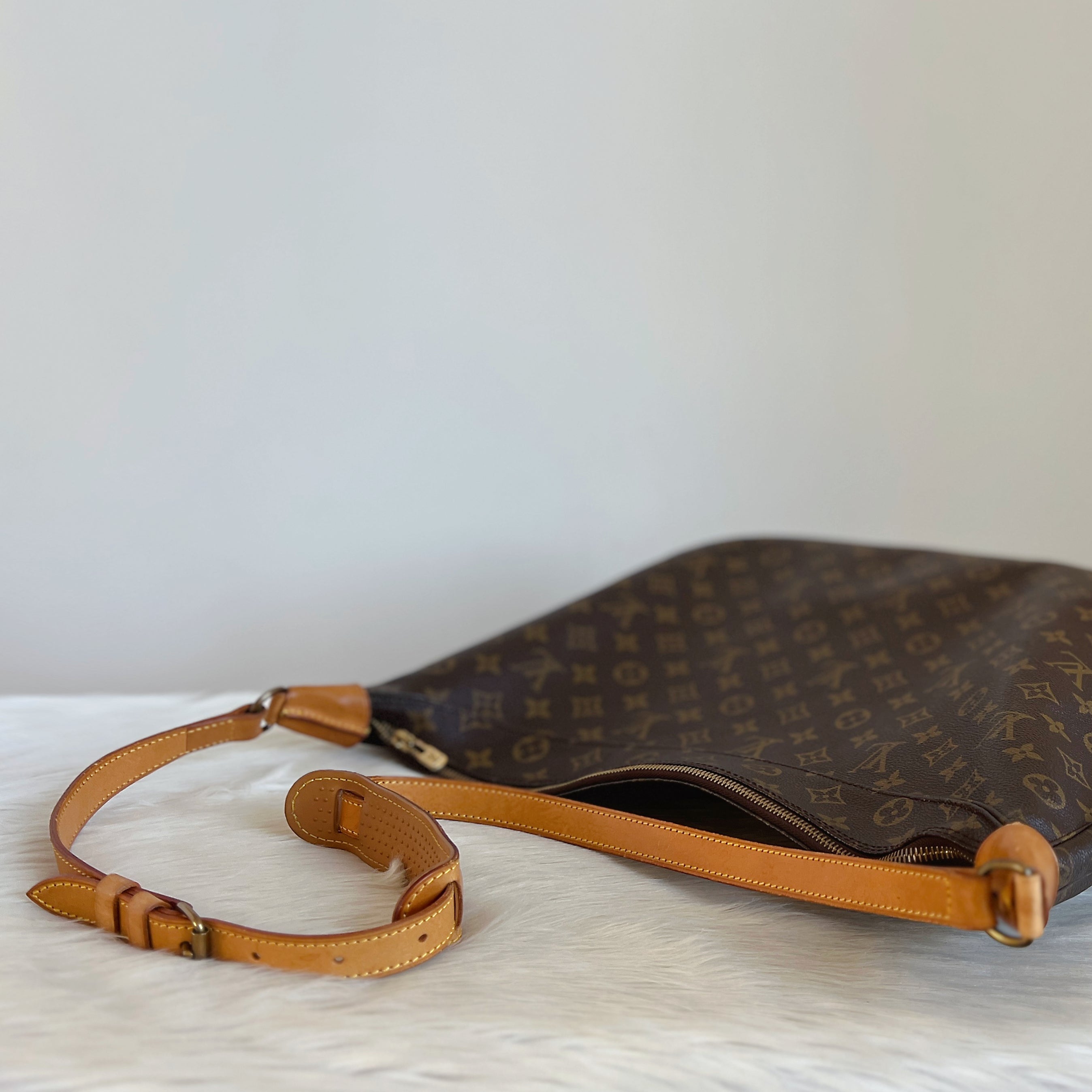 Louis Vuitton Monogram Promenade Large Travel Shoulder Bag