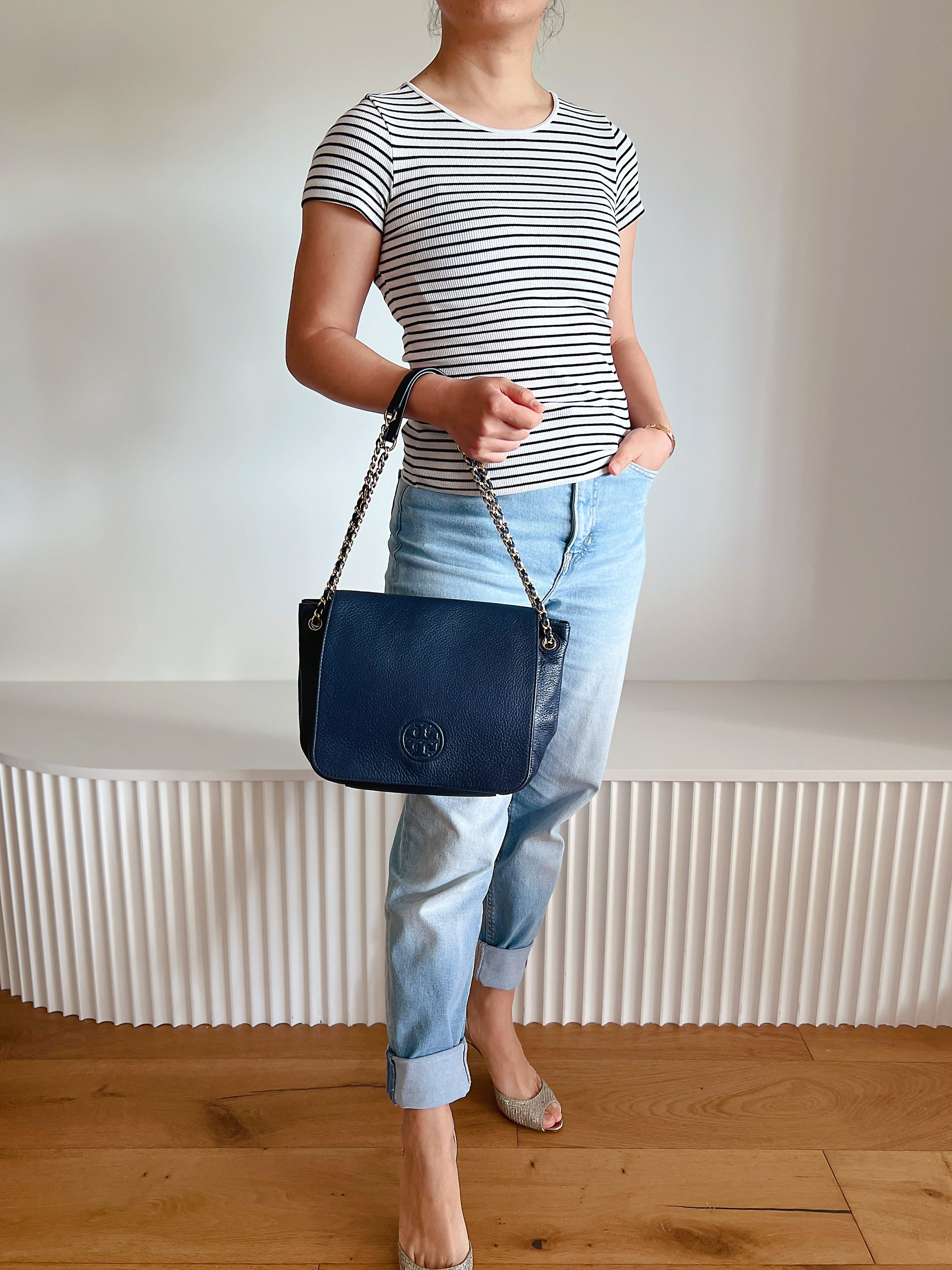 Tory Burch Navy Leather Front Logo Chain 2 Way Crossbody Shoulder Bag Like New