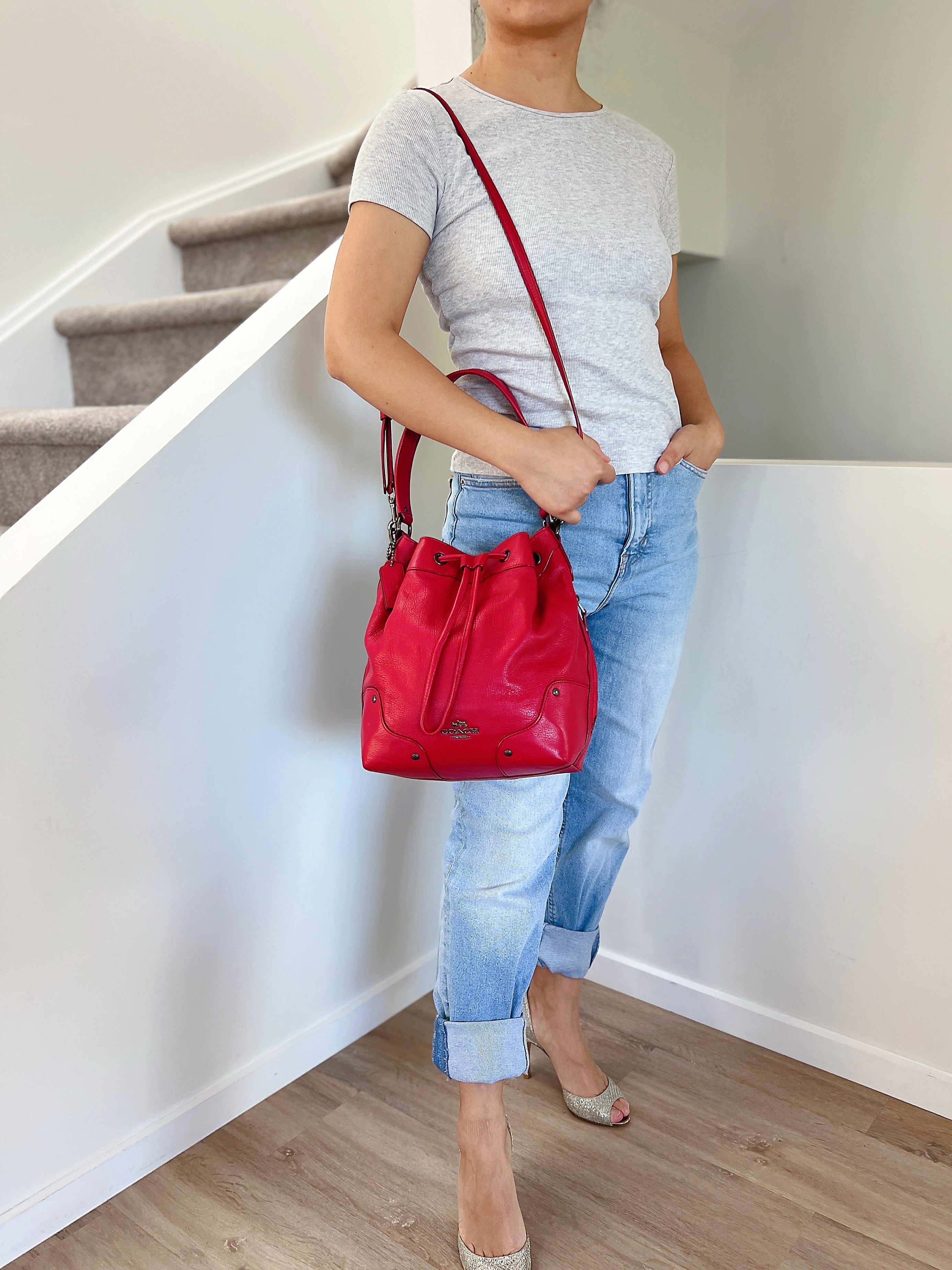 Coach Red Leather Drawstring Bucket Crossbody Shoulder Bag Excellent