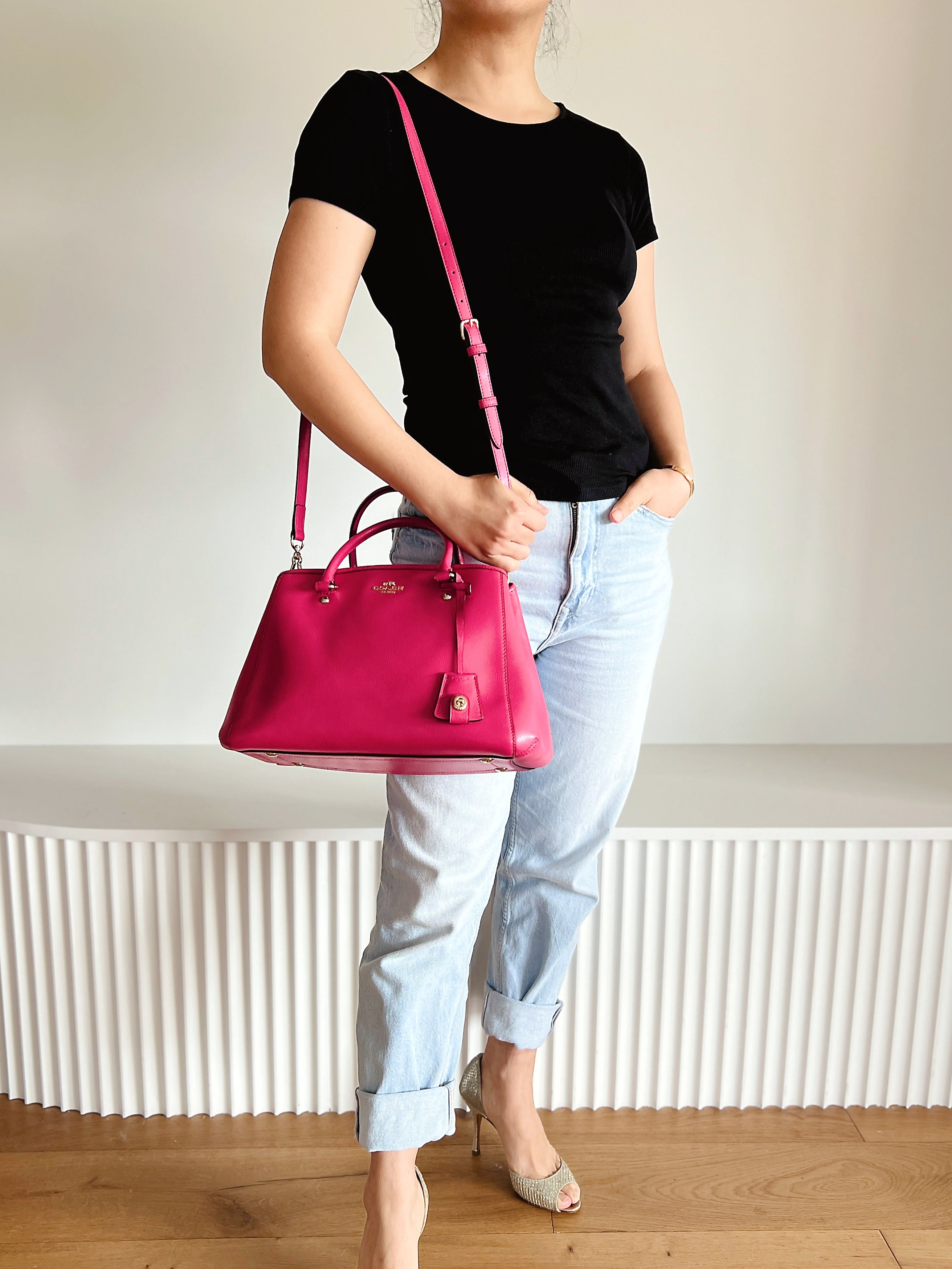 Coach Fuchsia Leather Triple Compartment 2 Way Shoulder Bag Like New