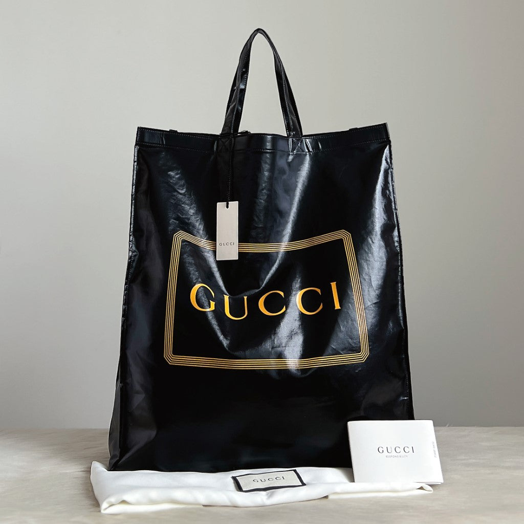 Gucci Black Front Logo Large Carryall Tote Bag New with Tags