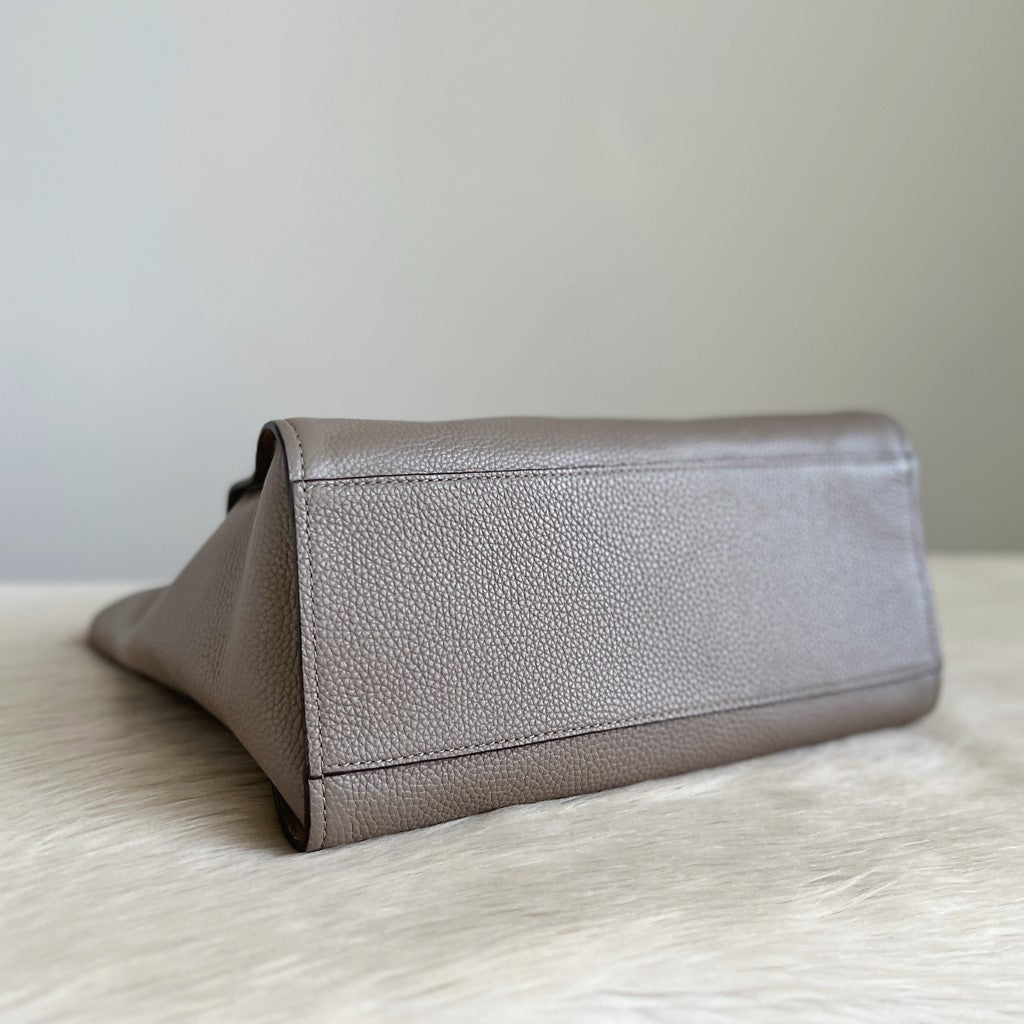 Tory Burch Taupe Leather Chain Detail Triple Compartment Shoulder Bag Like New