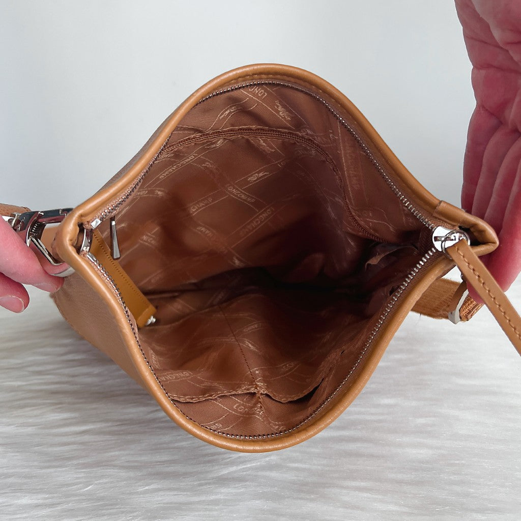 Longchamp Caramel Leather Zipped Pocket Detail Crossbody Shoulder Bag Excellent
