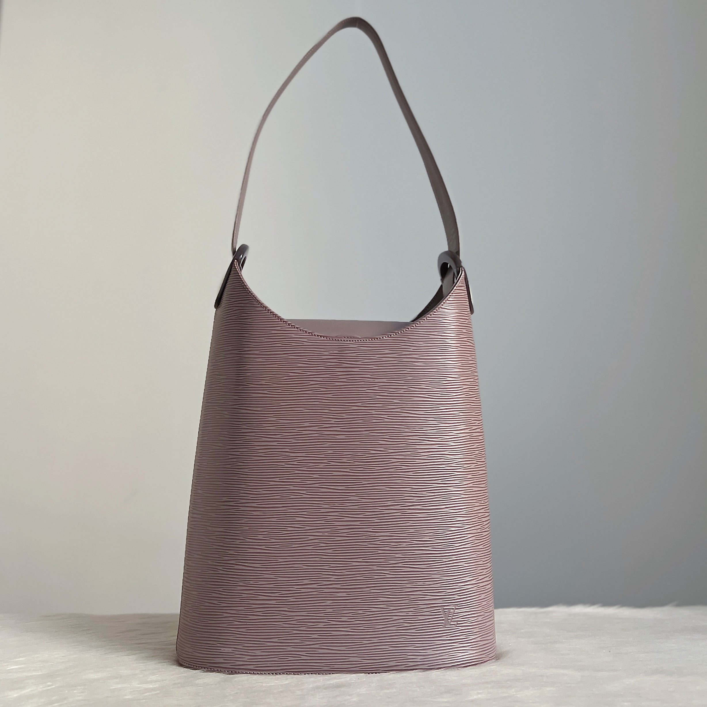 Louis Vuitton Lavender Epi Leather Bucket Shoulder Bag