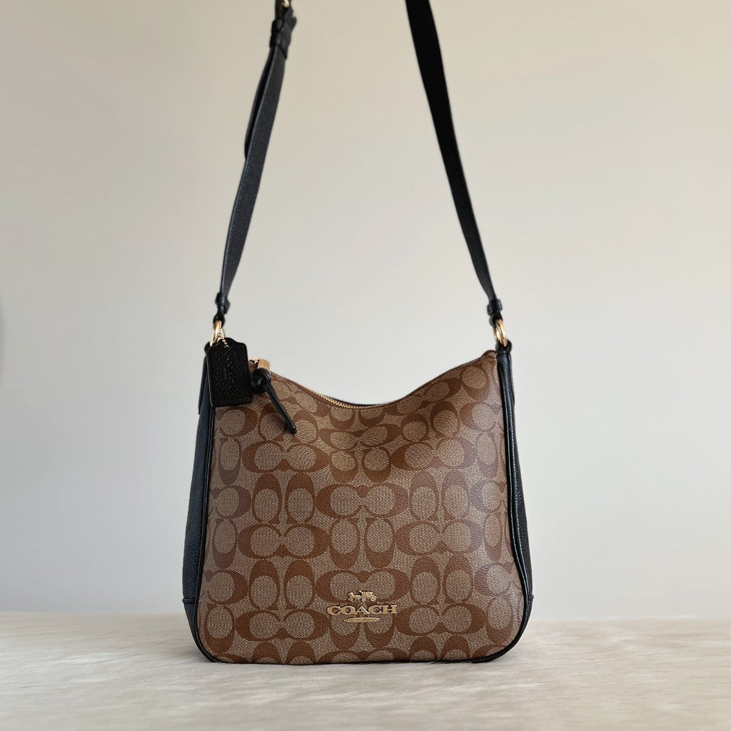 Coach Black Leather Monogram Front Logo Crossbody Shoulder Bag Like New