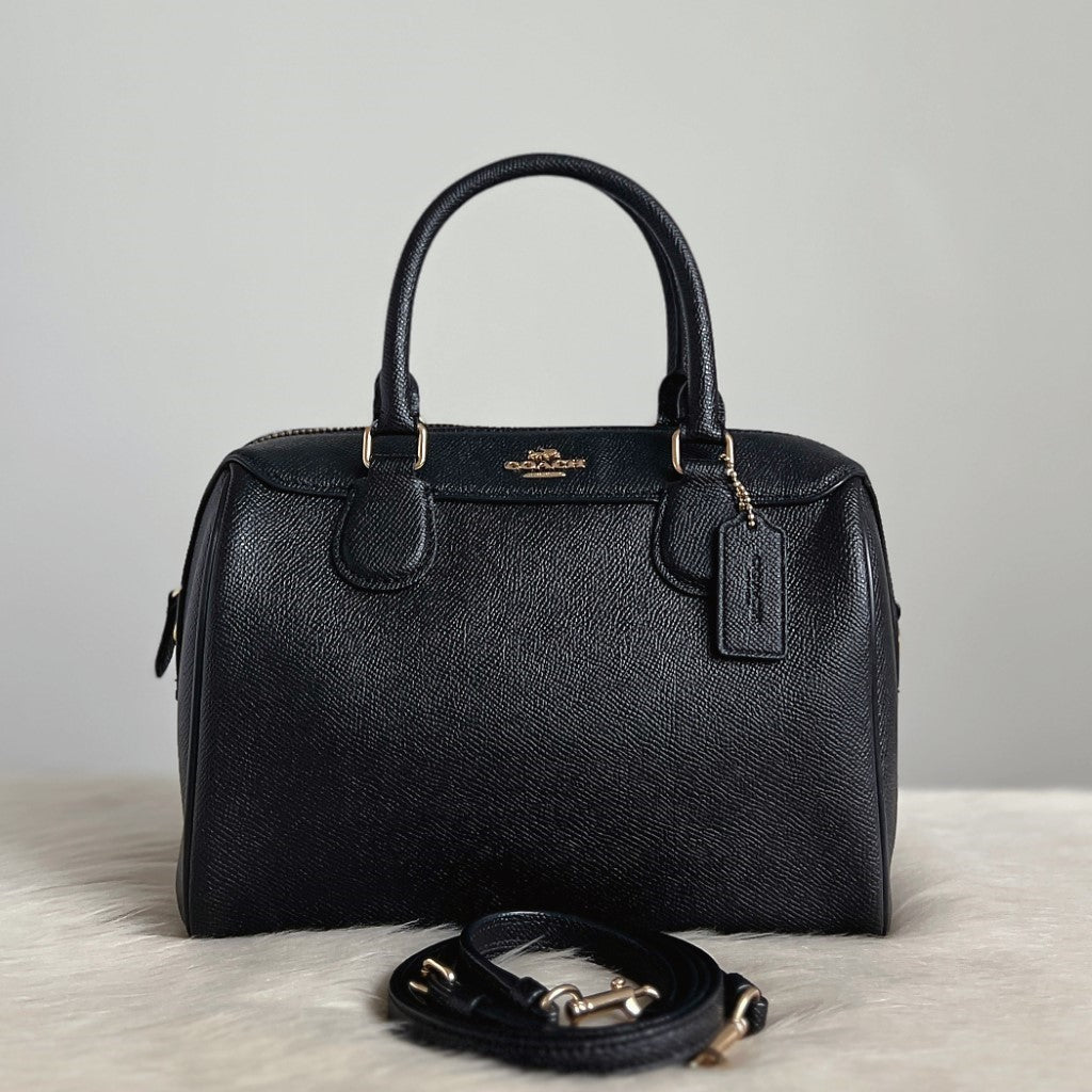 Coach Black Leather Front Logo Boston 2 Way Shoulder Bag Like New