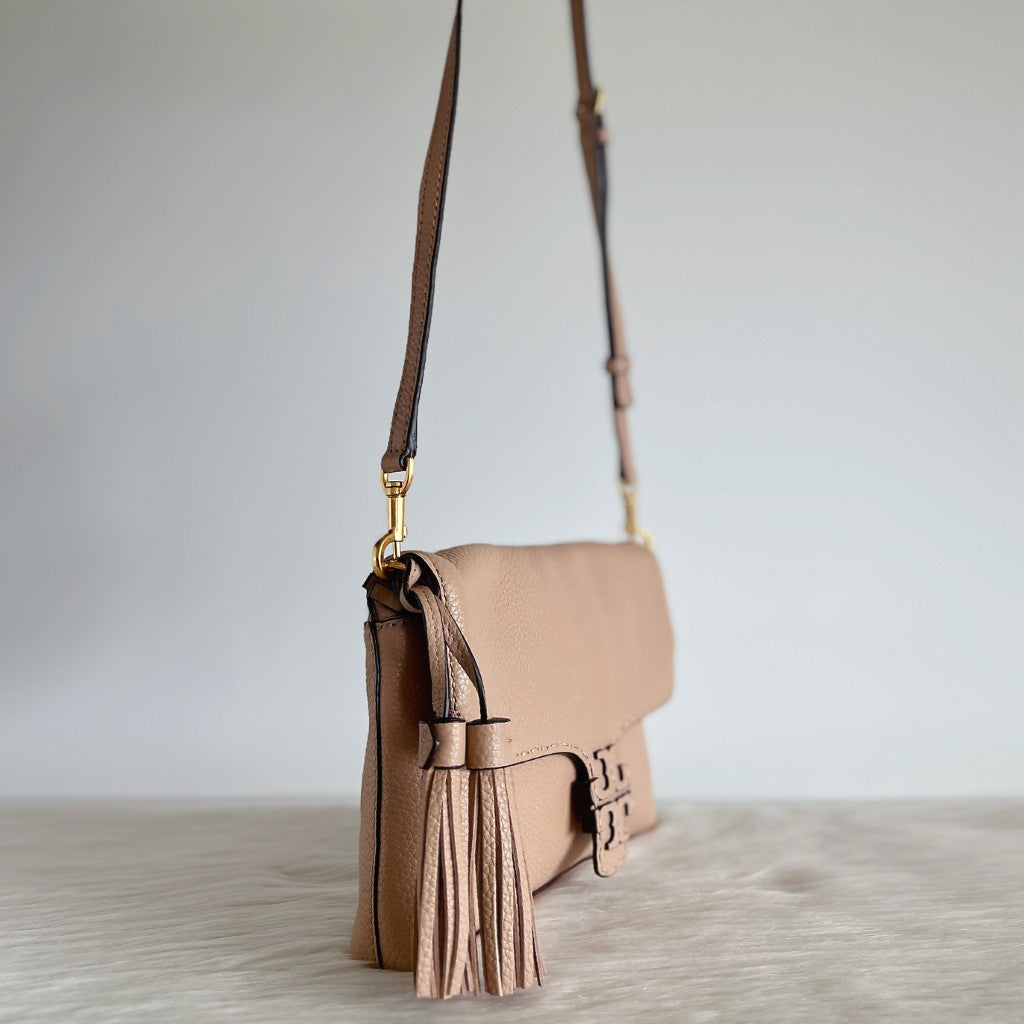 Tory Burch Beige Leather Front Buckle Tassel Charm Crossbody Shoulder Bag Like New