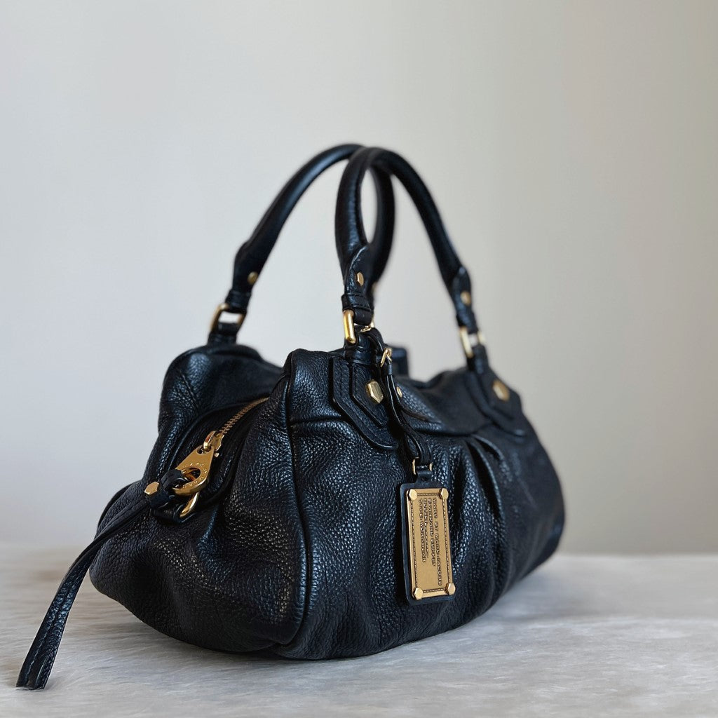 Marc Jacobs Black Leather Classic Q 2 Way Shoulder Bag