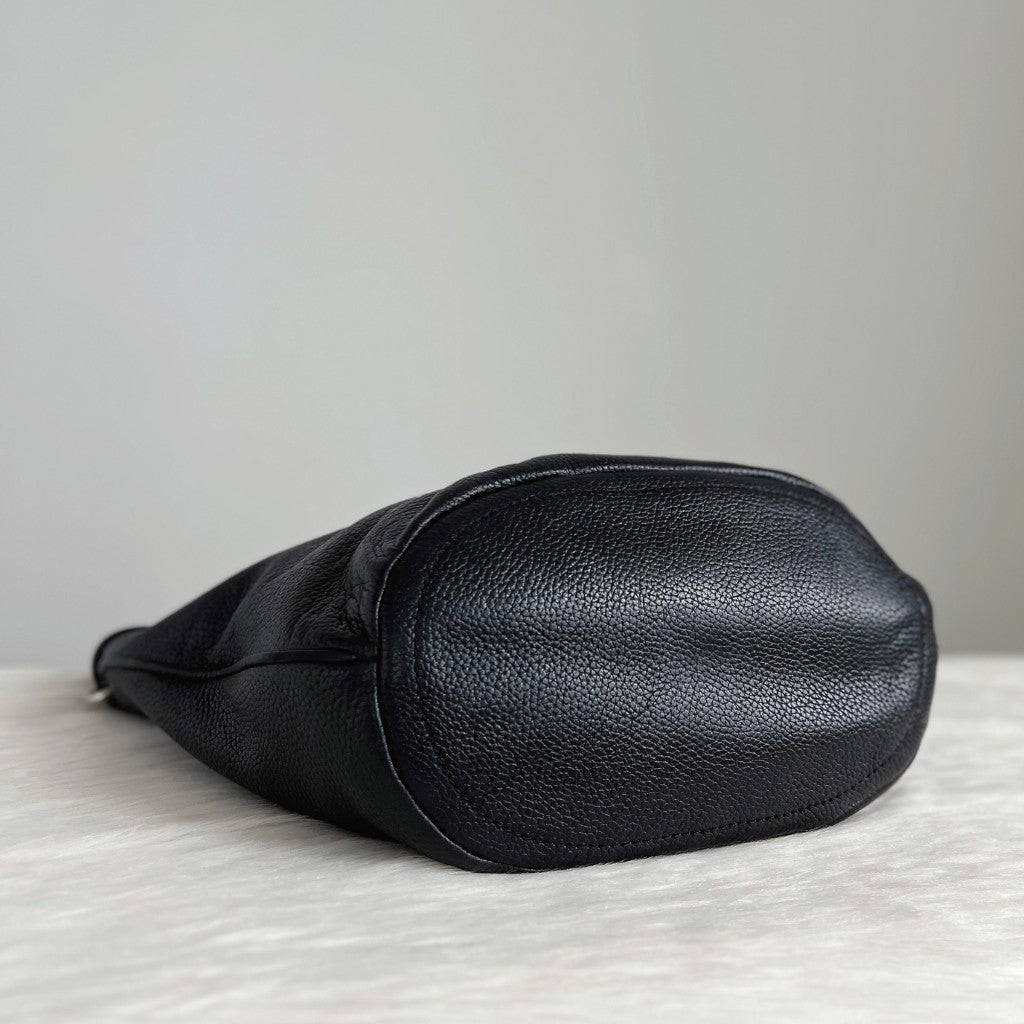 Marc Jacobs Black Leather Front Logo Carryall Shoulder Bag