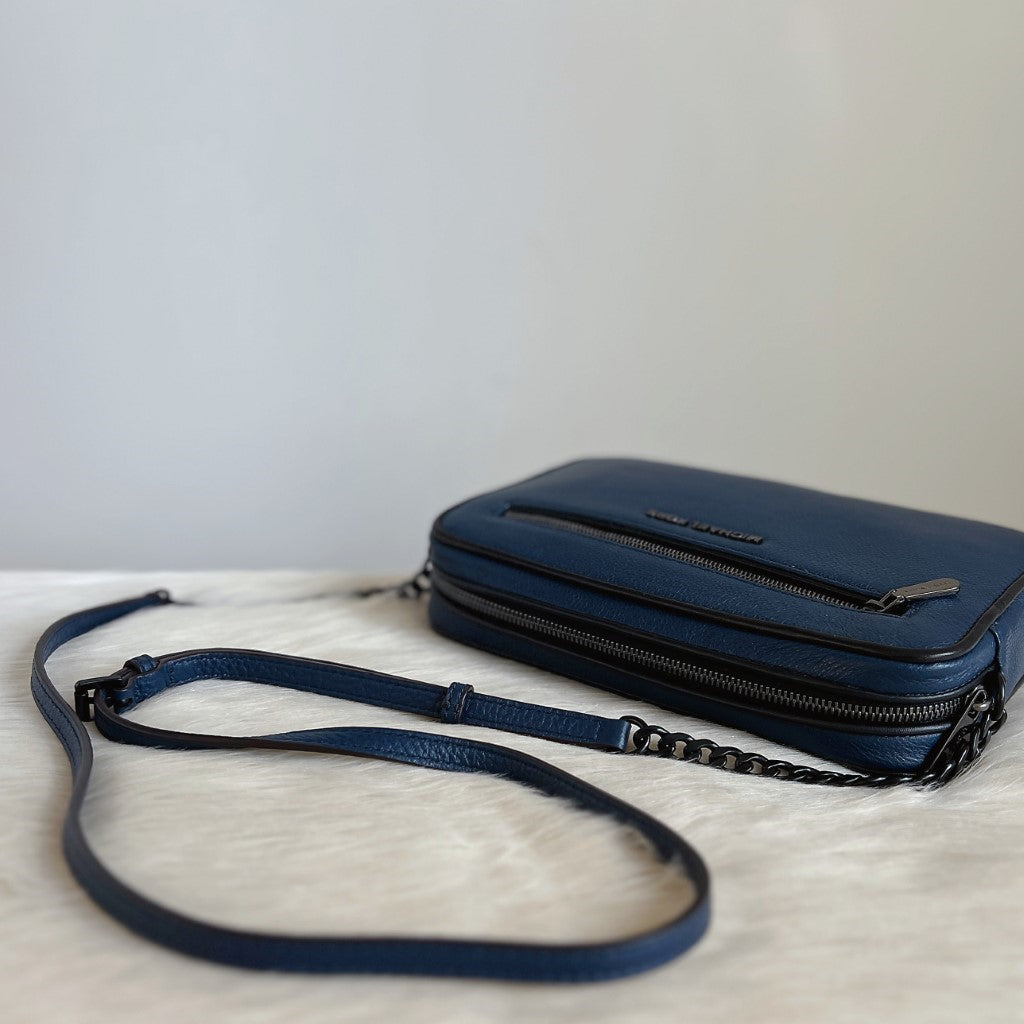 Michael Kors Navy Leather Front Zip Pocket Messenger Crossbody Shoulder Bag Excellent