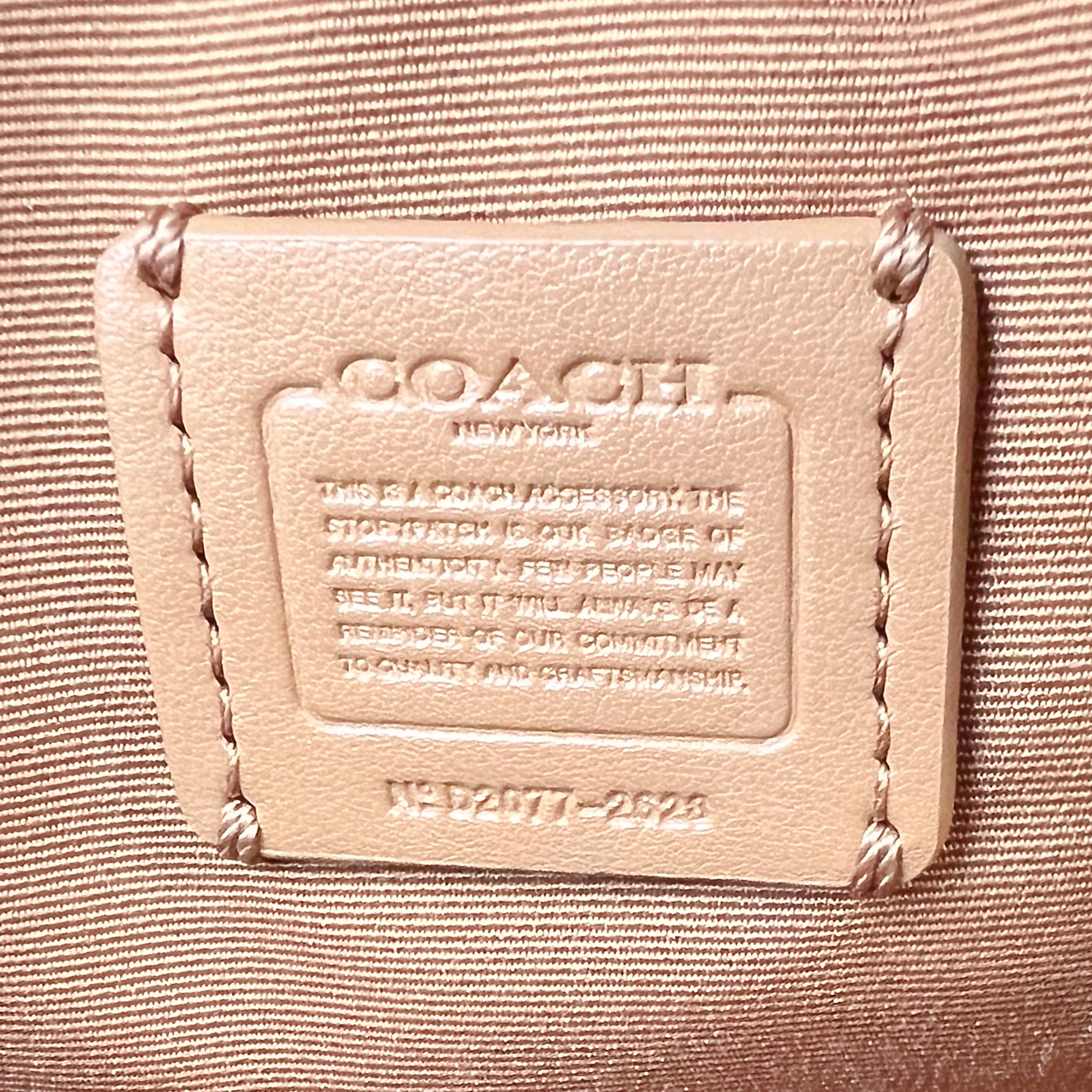 Coach White Leather Monogram Front Logo Mini Crossbody Shoulder Bag Like New