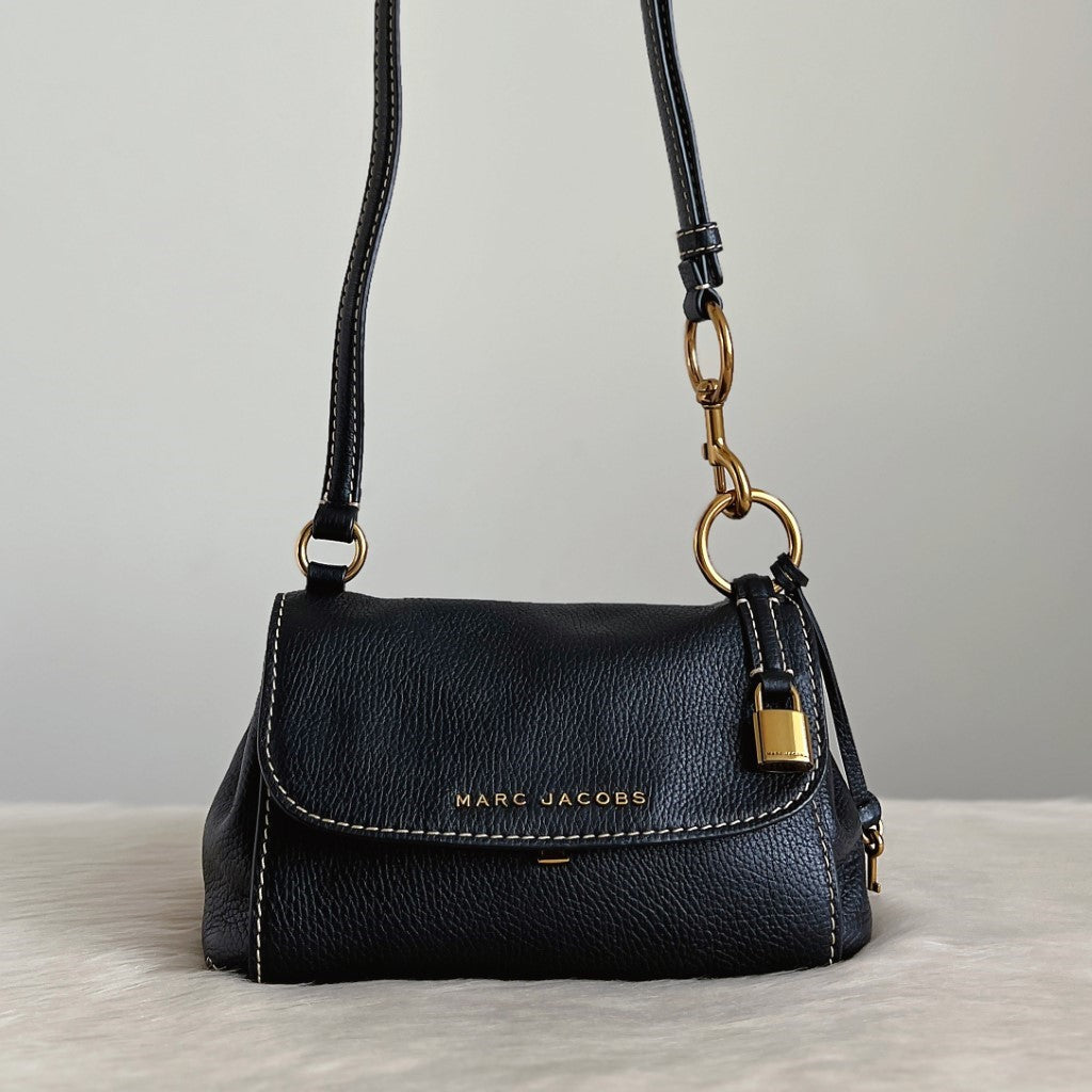 Marc Jacobs Black Leather Lock Charm Crossbody Shoulder Bag Excellent