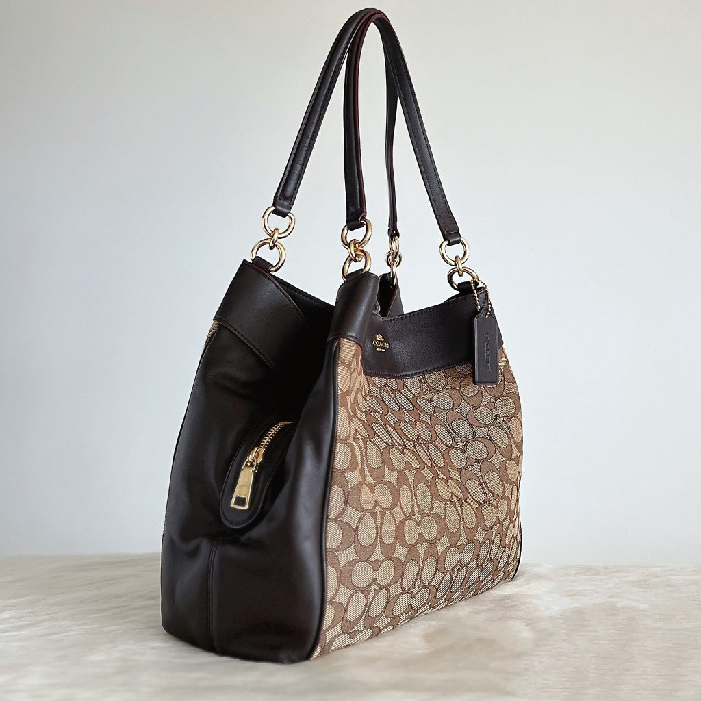 Coach Chocolate Leather Monogram Triple Compartment Shoulder Bag Like New
