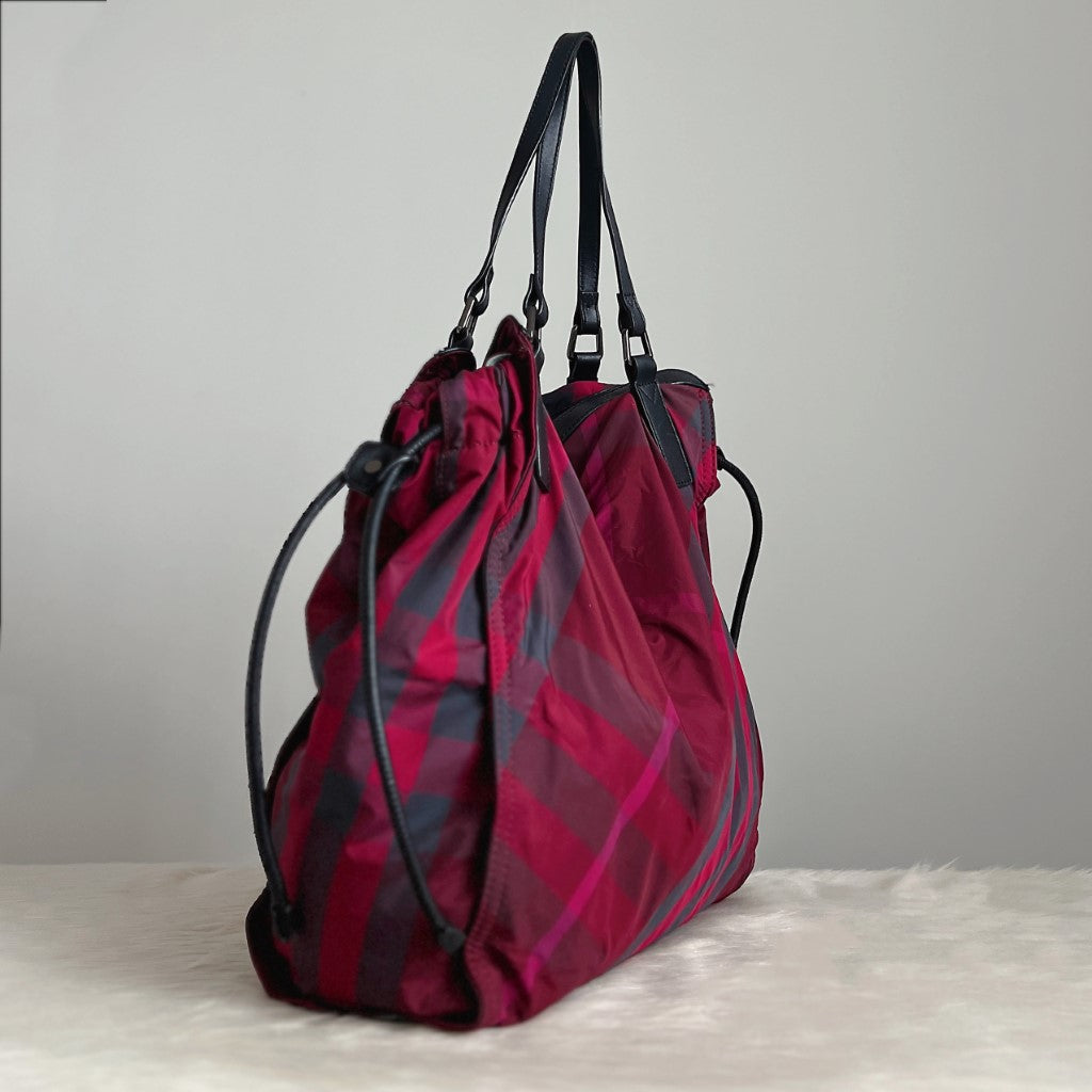 Burberry Black Leather Check Pattern Drawstring Carryall Shoulder Bag