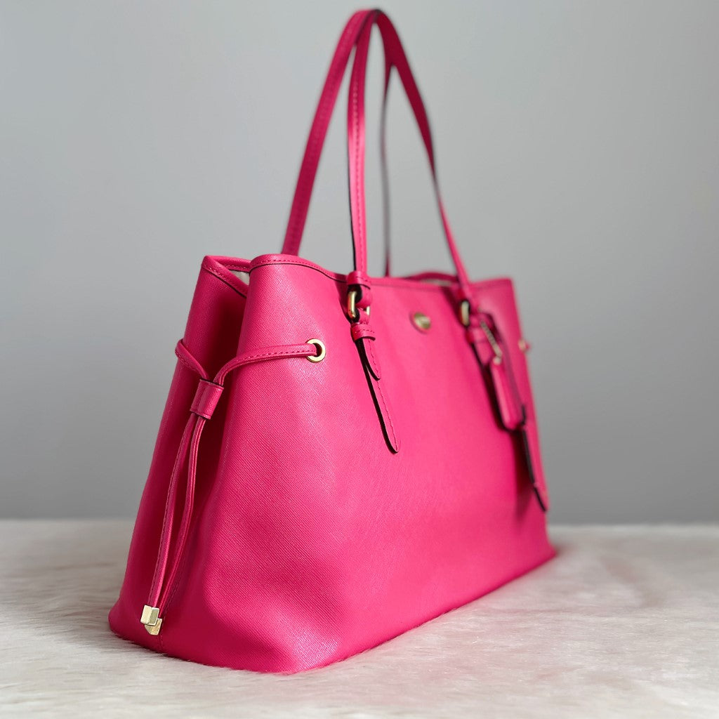 Coach Fuchsia Leather Drawstring Triple Compartment Shoulder Bag Excellent