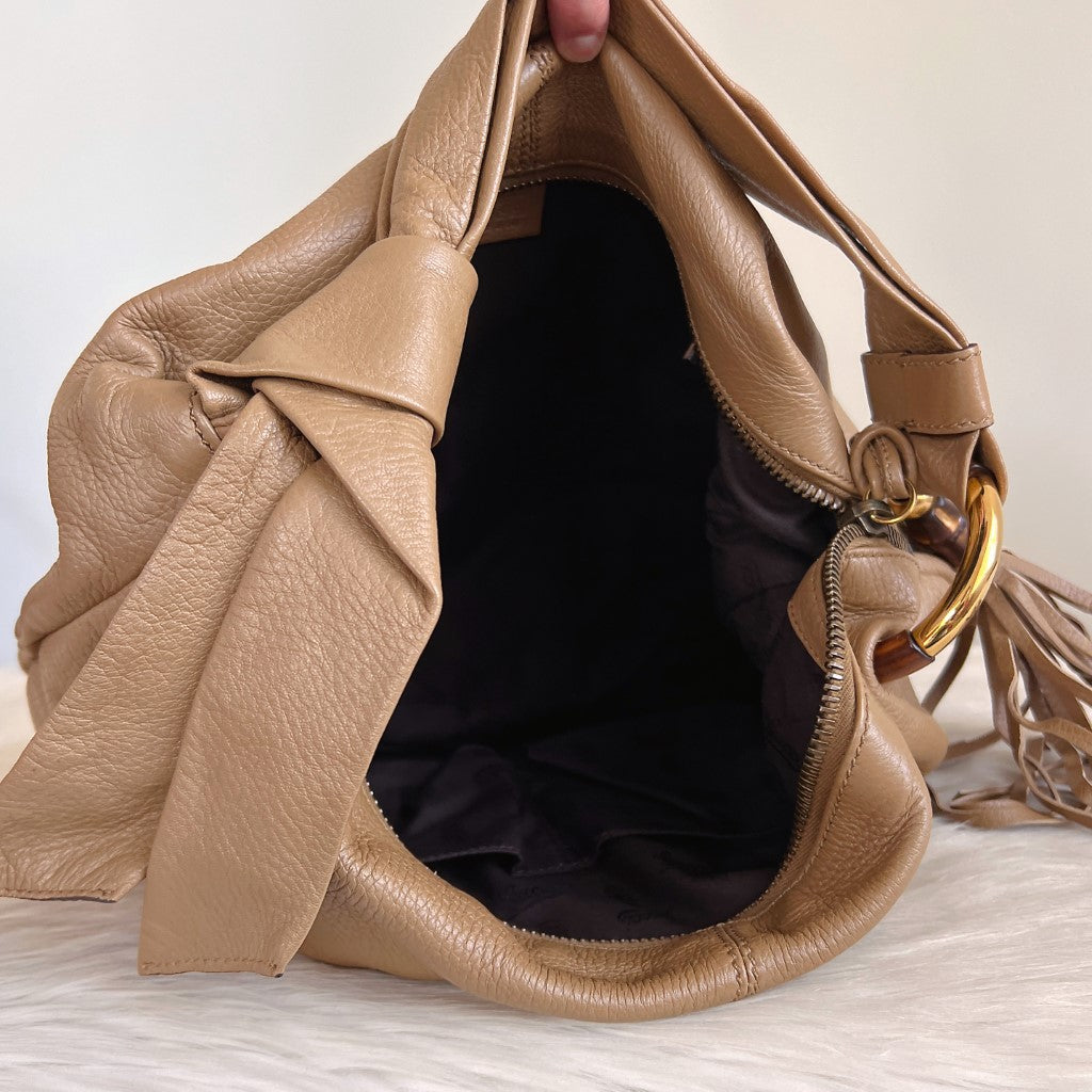 Gucci Mocha Leather Side Bow Tassel Detail Slouchy Shoulder Bag Excellent