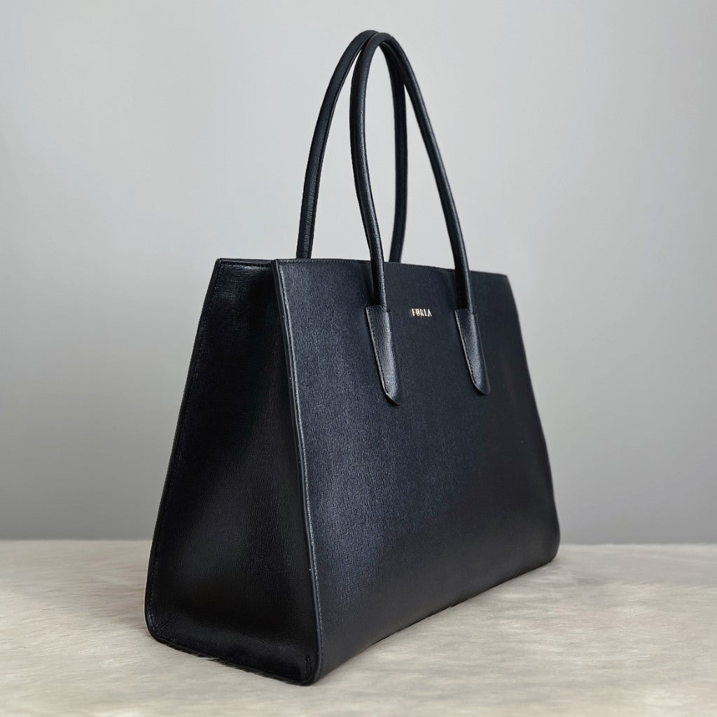 Furla Black Leather Front Logo Triple Compartment Career Shoulder Bag Like New