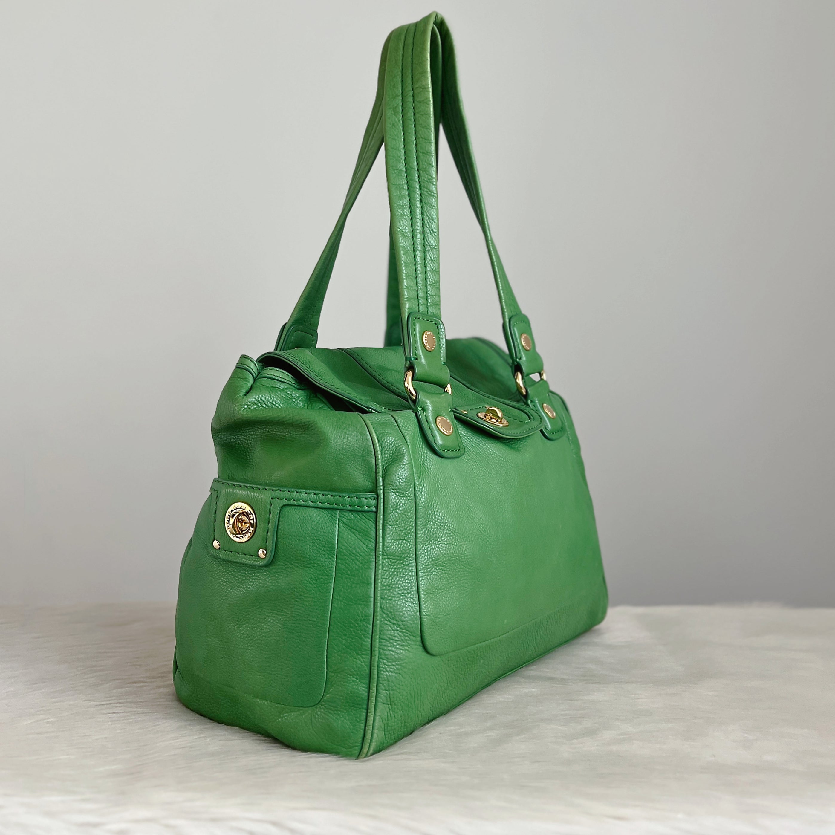 Marc Jacobs Green Leather Turn Lock Detail Shoulder Bag