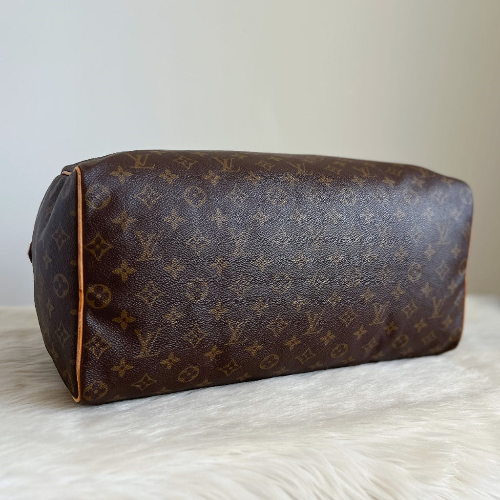 Louis Vuitton Signature Monogram Speedy 40 Large Tote Bag + Lock & Keys