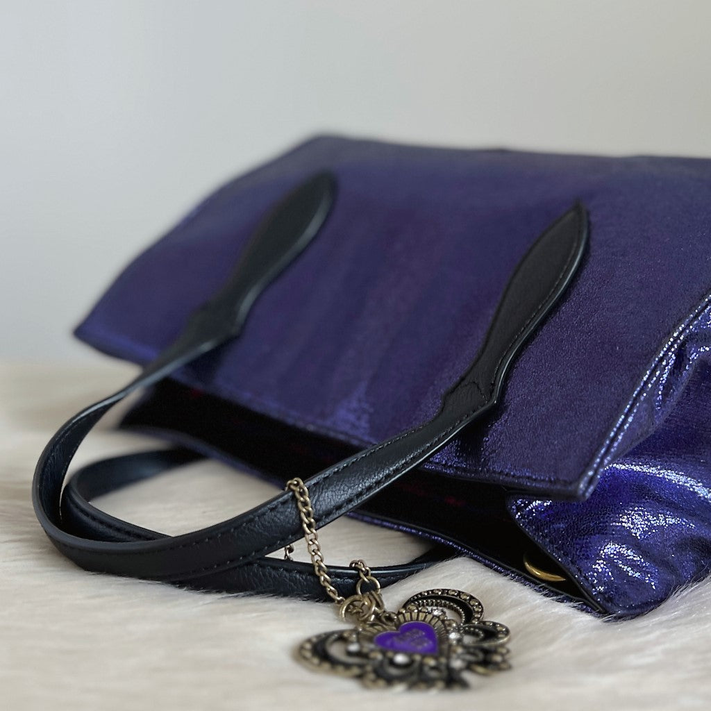 Anna Sui Signature Butterfly Charm 2 Way Shoulder Bag 2 in 1 Excellent