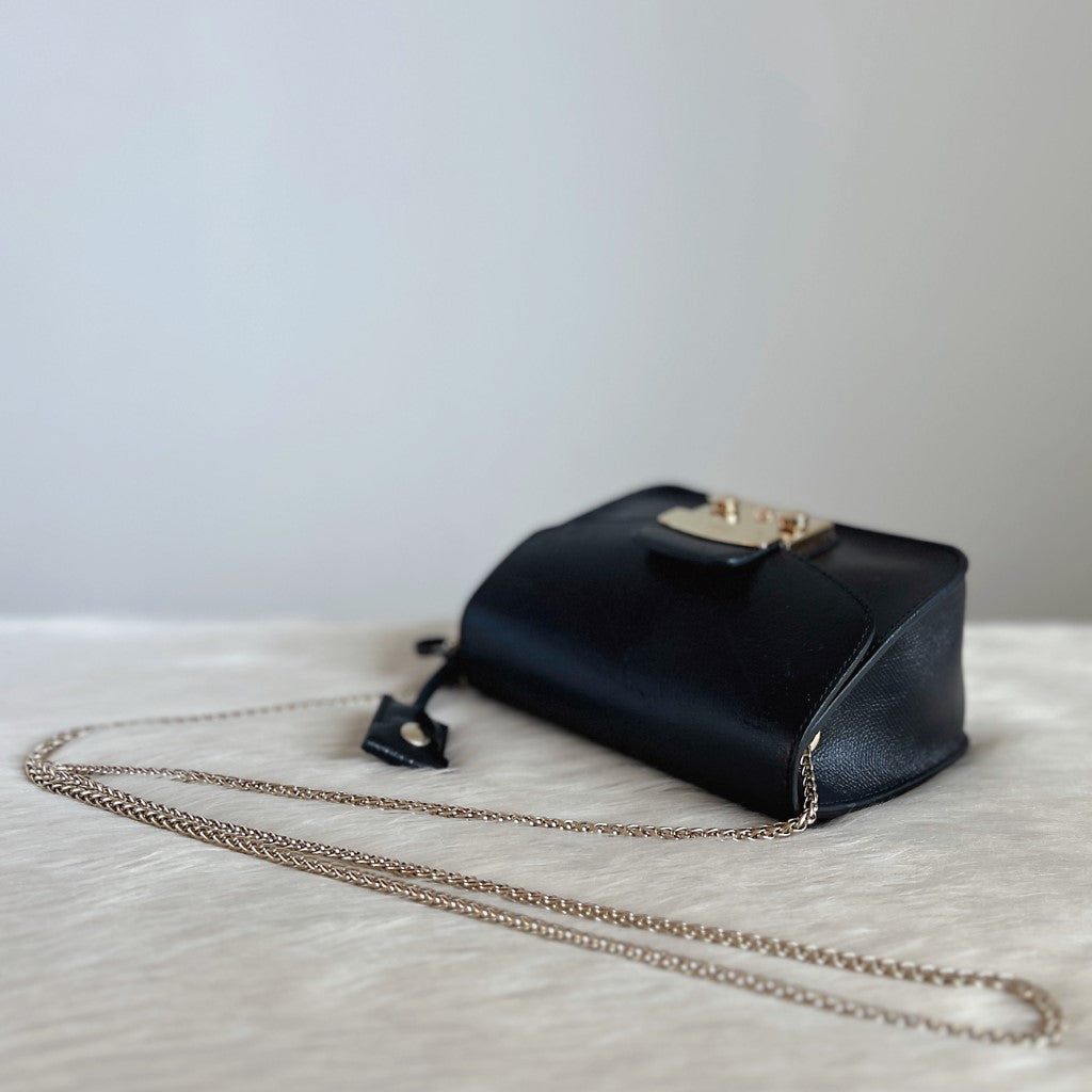 Furla Black Leather Metropolis Small Shoulder Bag