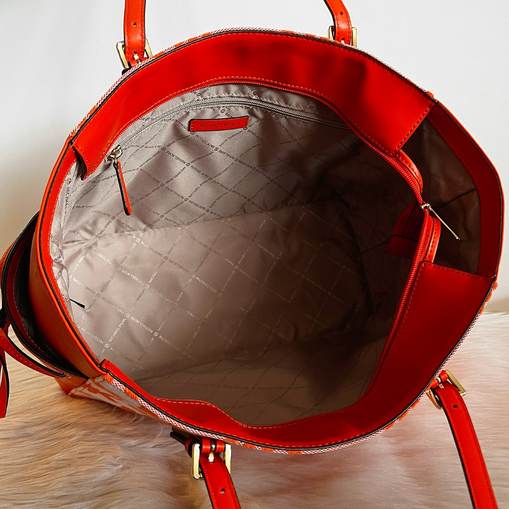 Michael Kors Orange Leather Monogram Drawstring Large Shoulder Bag Like New