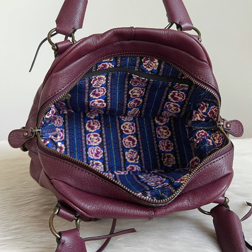 Anna Sui Burgundy Leather Pleated Detail Shoulder Bag Excellent