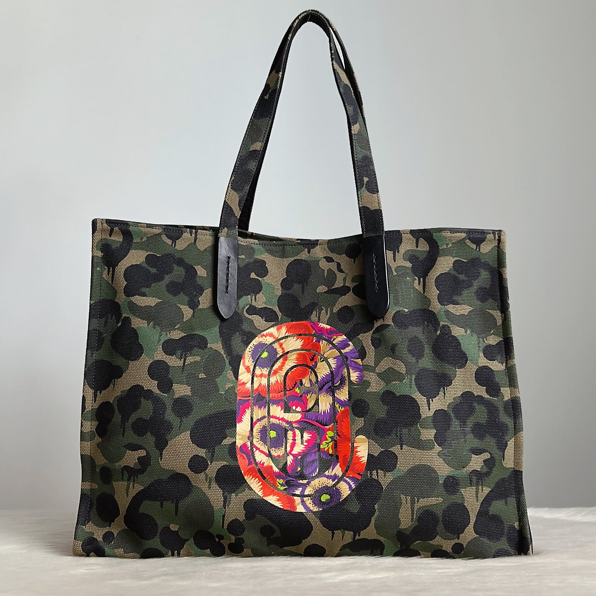 Coach Camo Print Oversized Weekend Shoulder Bag Excellent