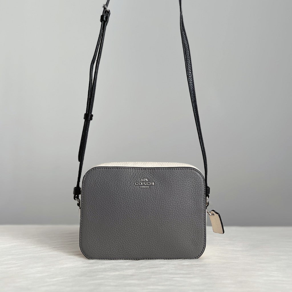 Coach Tri Tone Leather Front Logo Camera Crossbody Shoulder Bag Excellent