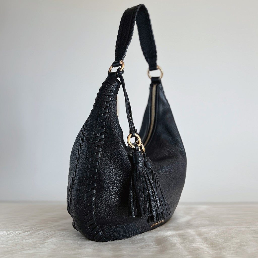 Michael Kors Black Leather Tassel Charm Slouchy 2 Way Shoulder Bag Like New