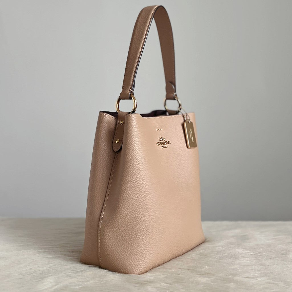 Coach Beige Leather Triple Compartment Bucket 2 Way Shoulder Bag Like New