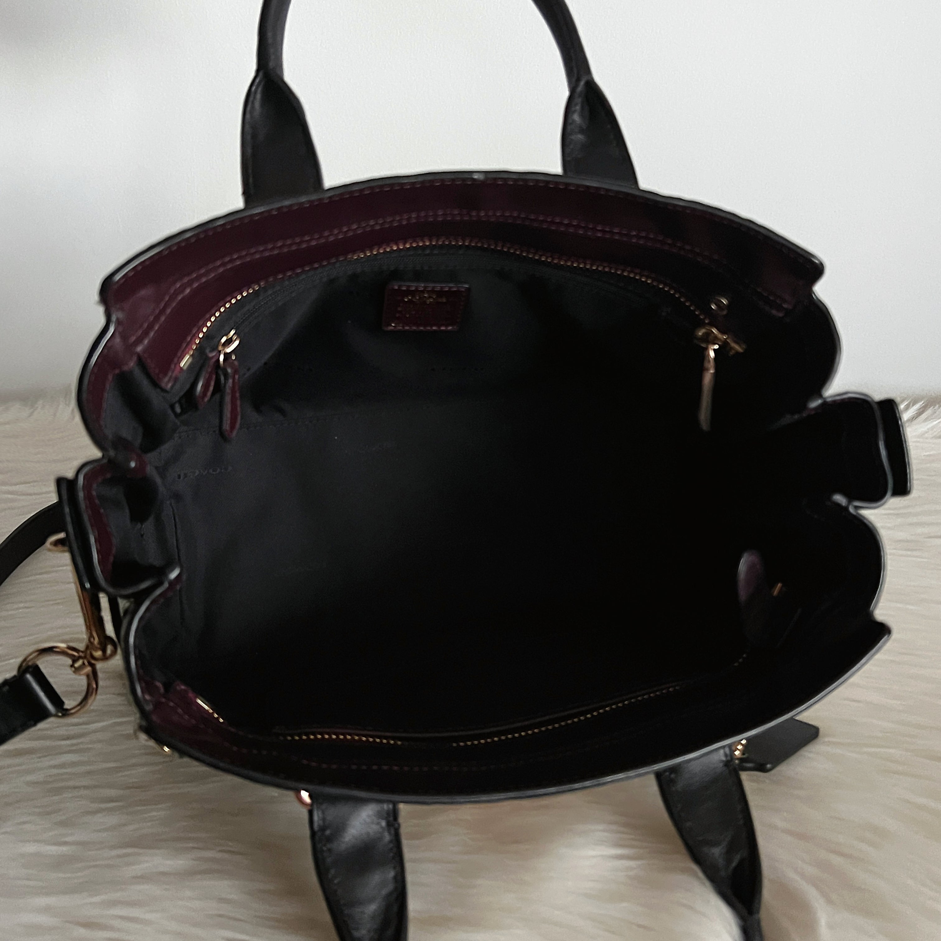 Coach Black Leather Python Pattern 2 Way Shoulder Bag Like New
