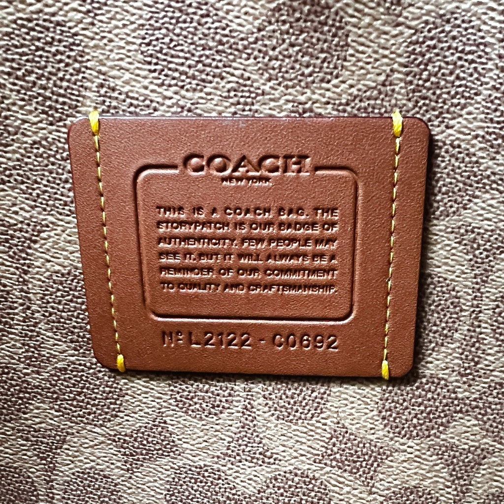 Coach Two Tone Leather Triple Compartment Career Shoulder Bag Like New