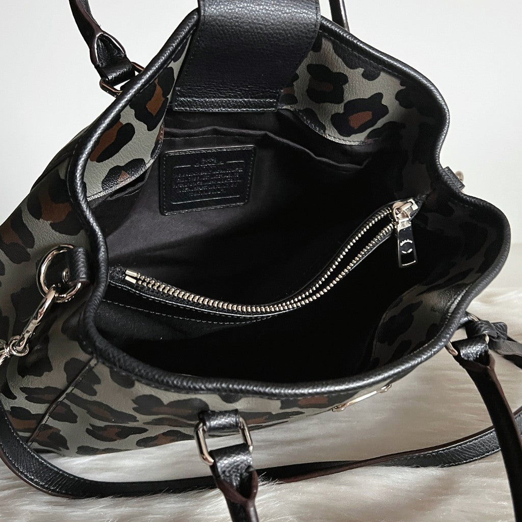Coach Black Leather Leopard Triple Compartment 2 Way Shoulder Bag Like New