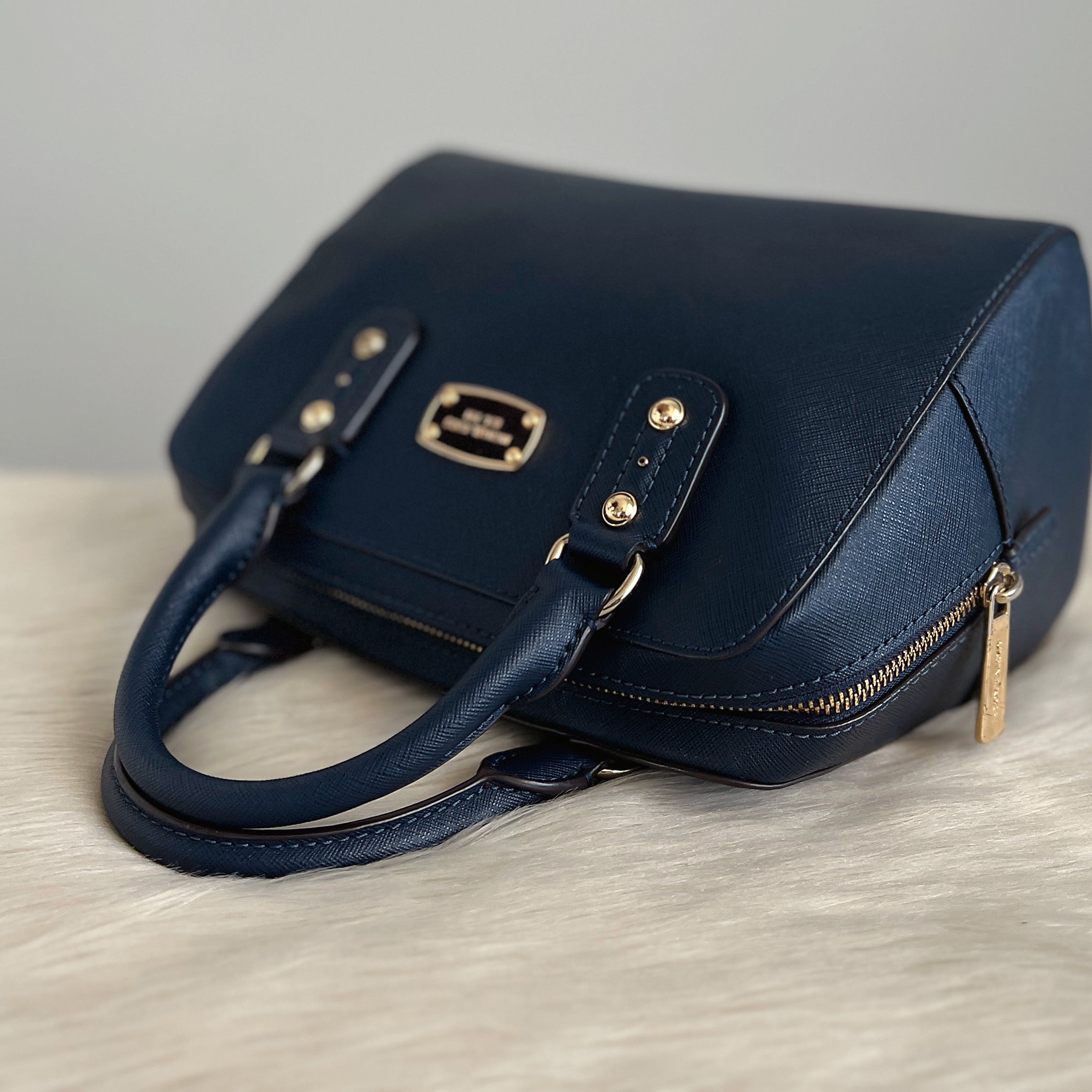 Michael Kors Navy Leather Boston 2 Way Shoulder Bag Excellent