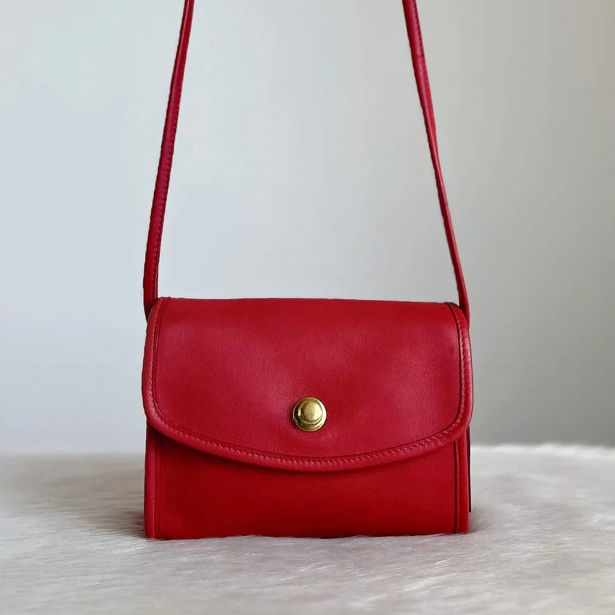 Coach Red Leather Flap Closure Crossbody Shoulder Bag