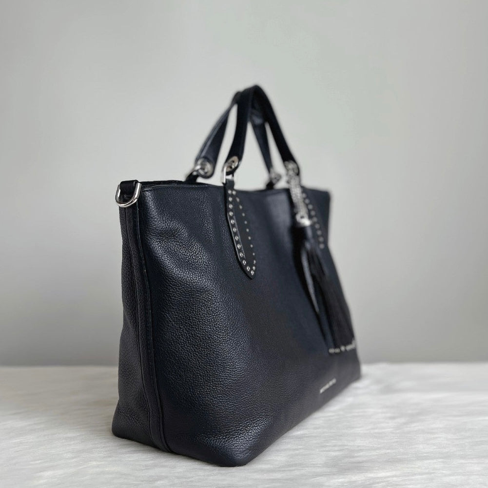 Michael Kors Black Leather Tassel Charm Large 2 Way Shoulder Bag Like New