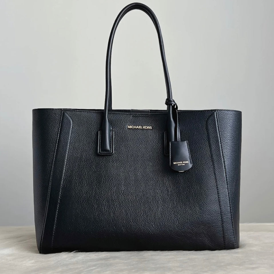Michael Kors Black Leather Oversized Shoulder Bag + Computer Bag Like New