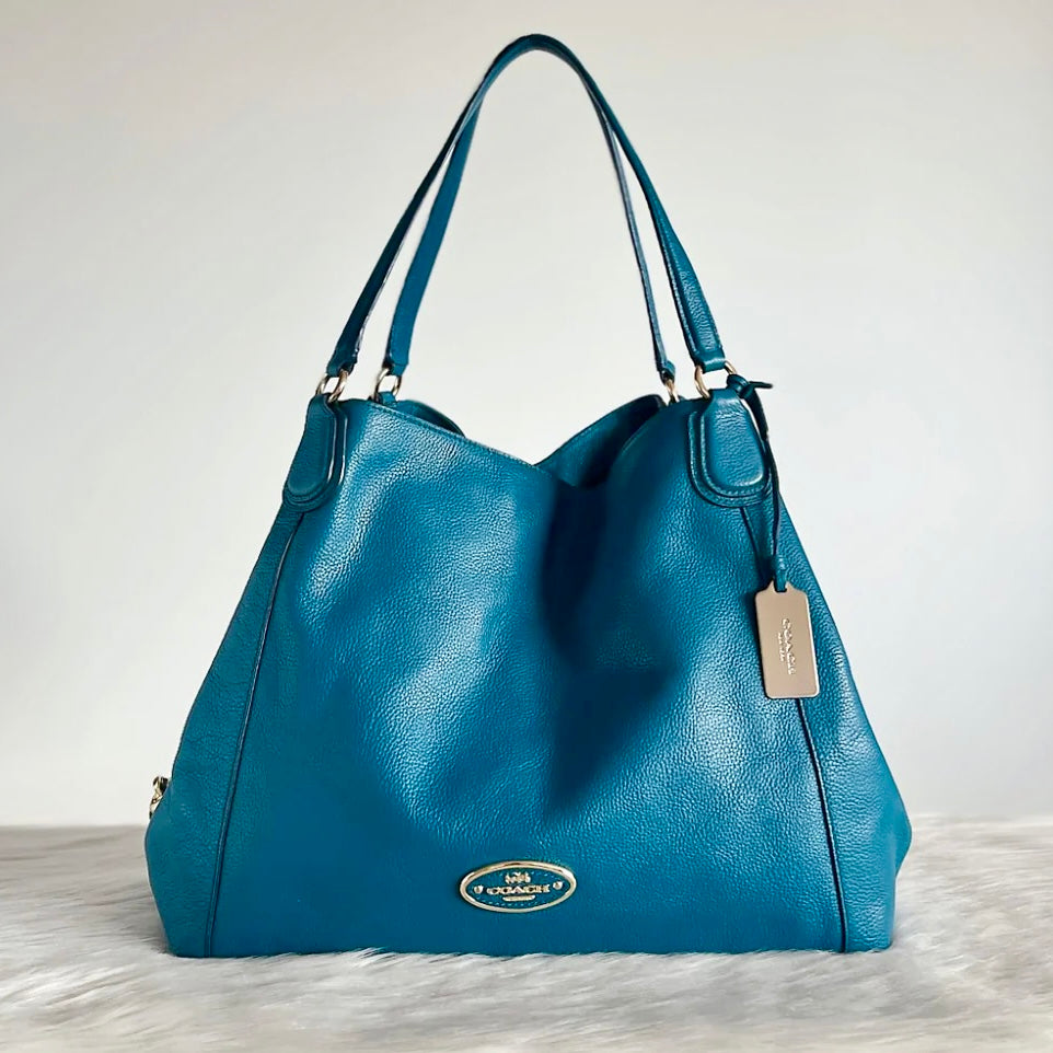 Coach Teal Leather Front Logo Triple Compartment Shoulder Bag Like New