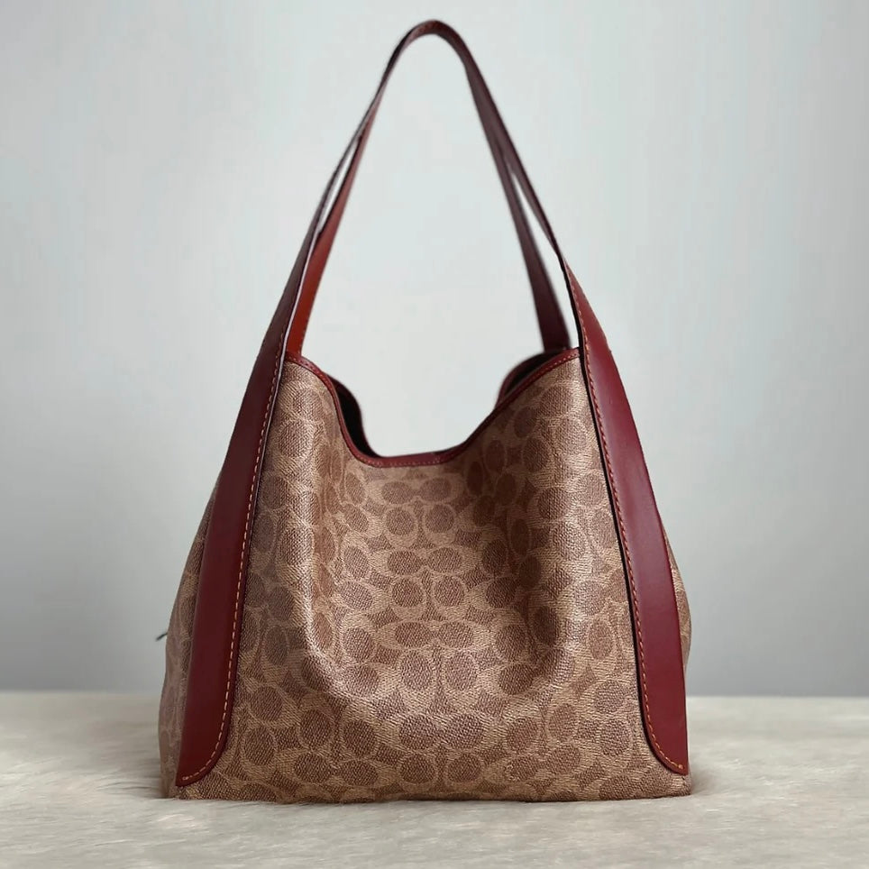 Coach Caramel Leather Monogram Triple Compartment Shoulder Bag Excellent