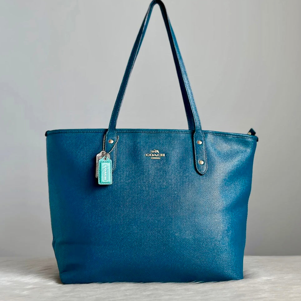 Coach Teal Leather Front Logo Carryall Shoulder Bag