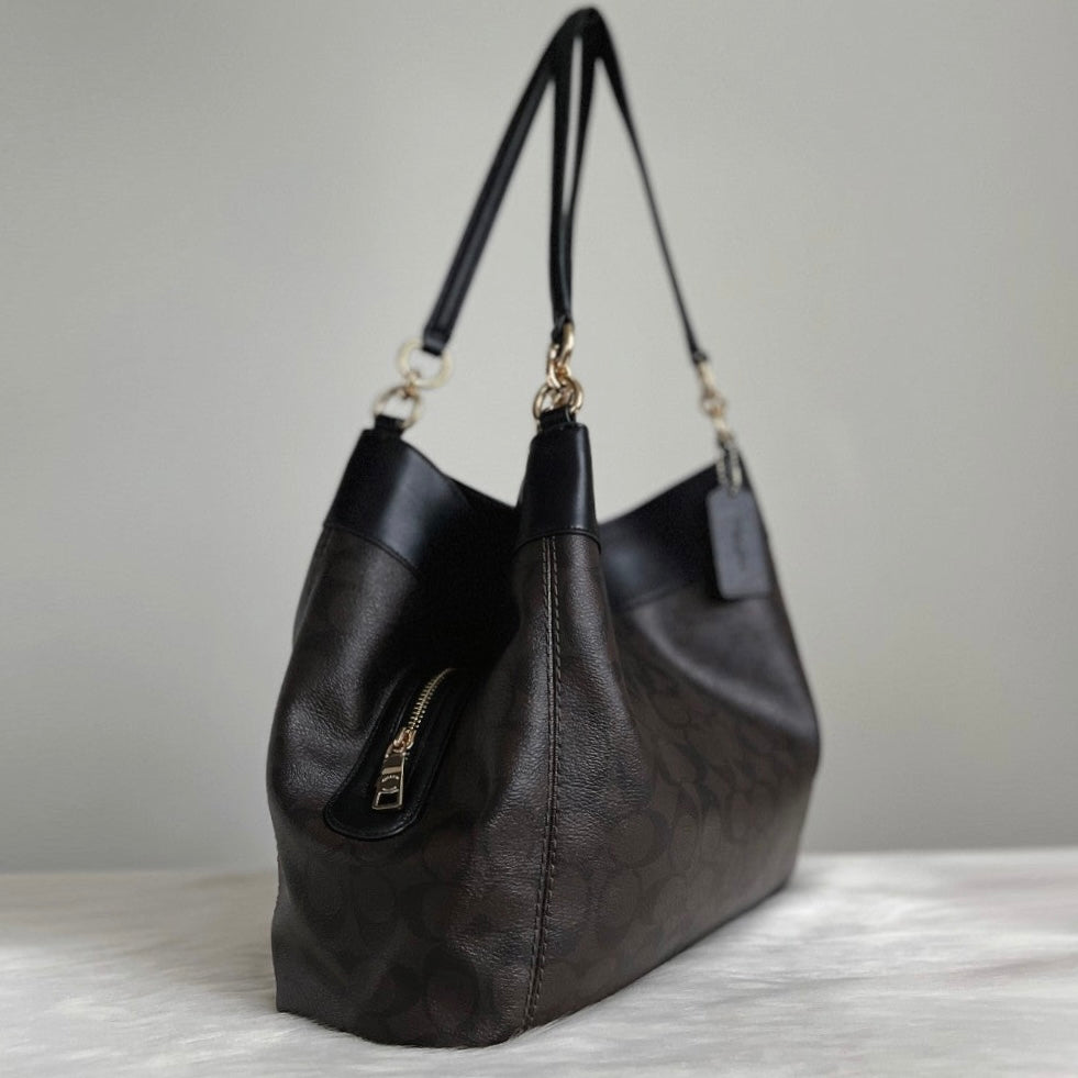 Coach Black Leather Monogram Triple Compartment Shoulder Bag Like New