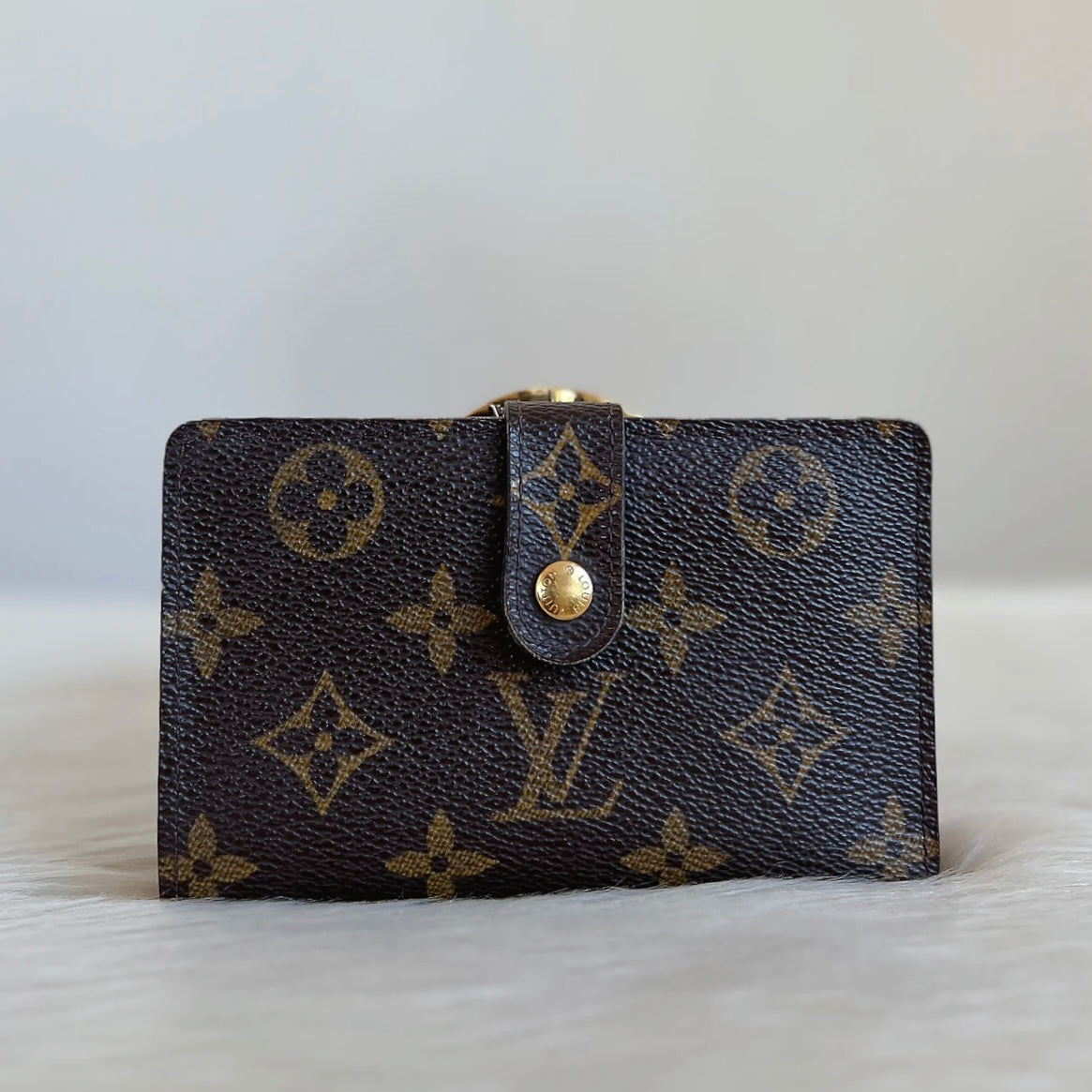 Louis Vuitton Monogram Classic Coin Compartment Wallet