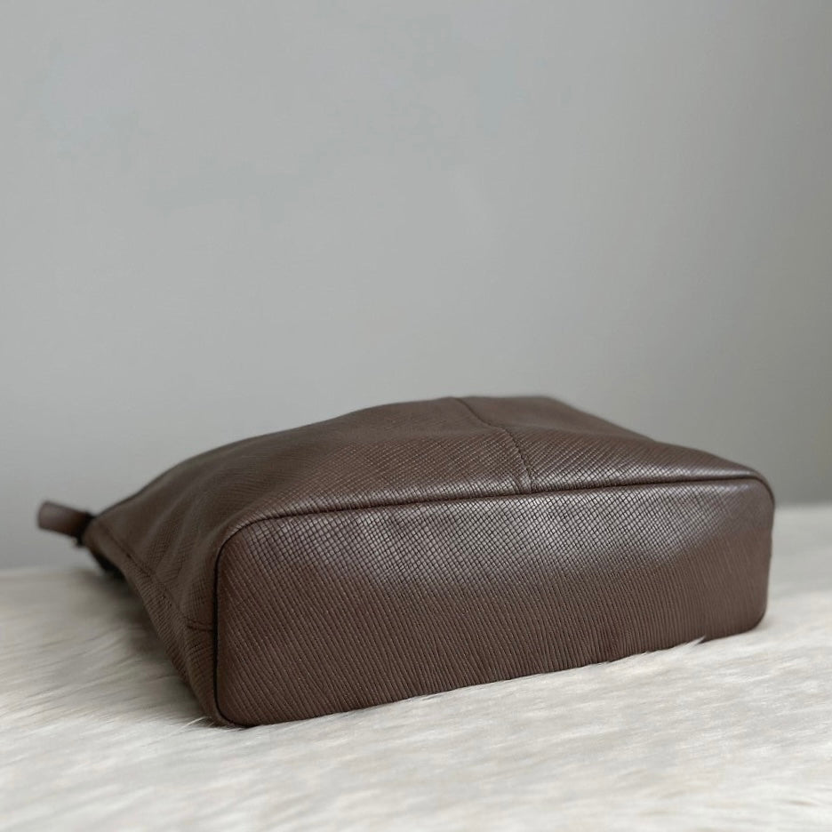 Longchamp Taupe Leather Front Logo Slouchy Shoulder Bag Excellent