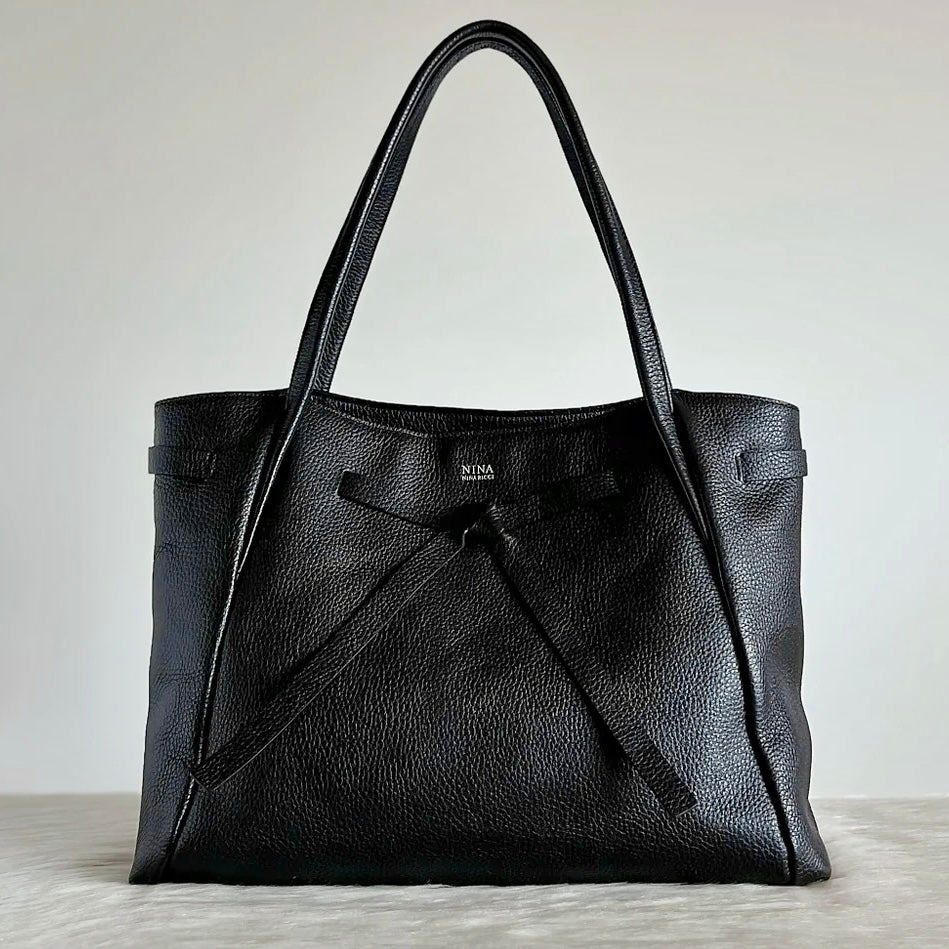 Nina Ricci Black Leather Double Compartment Career Shoulder Bag Like New