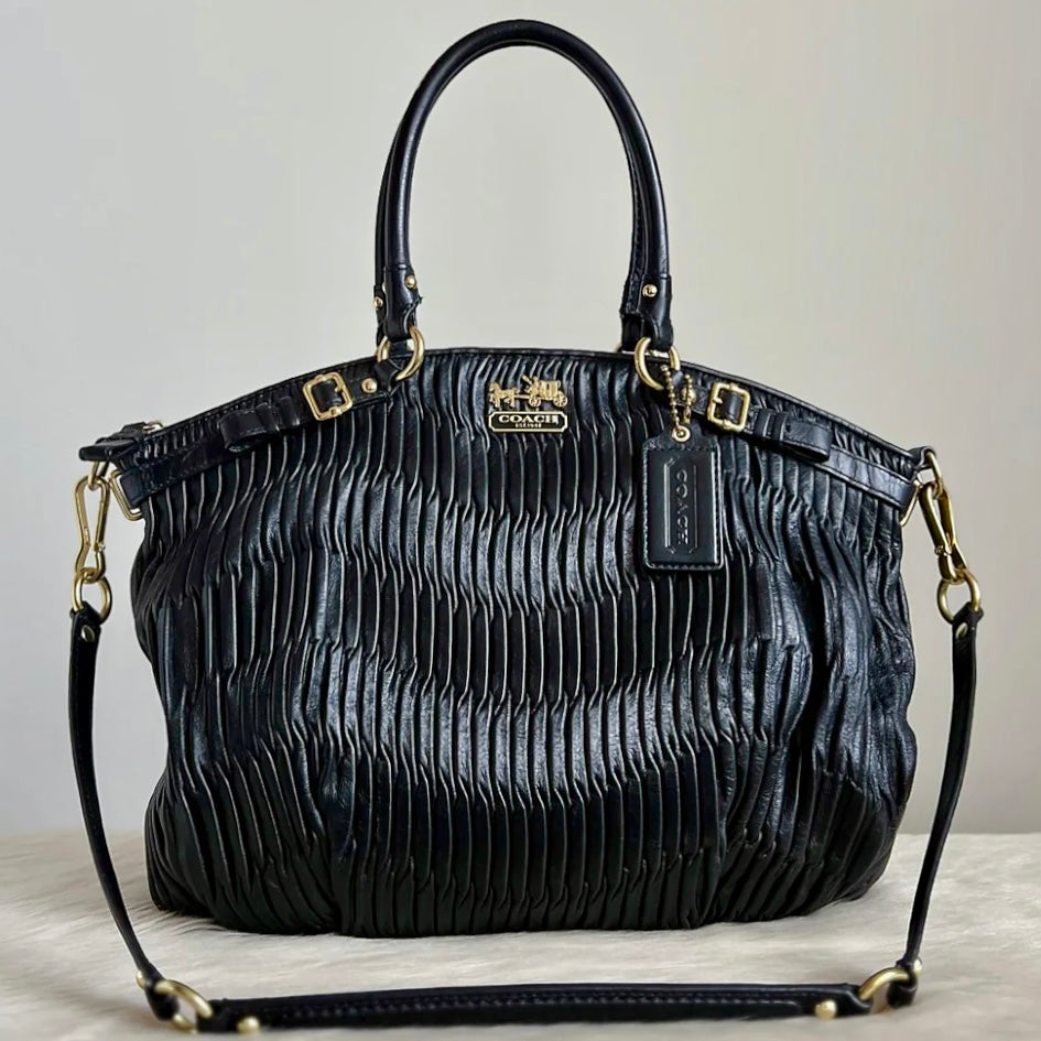 Coach Black Leather Front Buckle Detail 2 Way Shoulder Bag Excellent