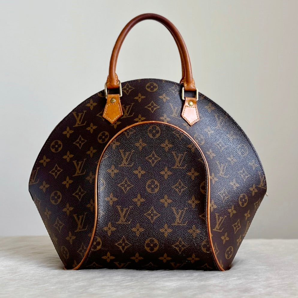 Louis Vuitton Iconic Monogram Ellipse MM Tote Bag